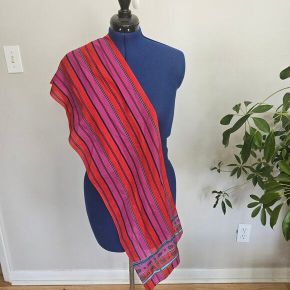 Vintage Retro Boho Red & Navy Bold Stripe w/Geo Border Print (53x11) - Picture 3 of 3
